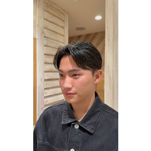 The First Carry -MENS SALON-