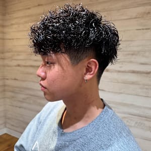 The First Carry -MENS SALON-