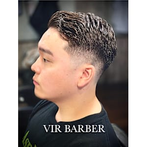 【クラシックバーバー × スキンフェード】