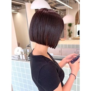 タッセルショートボブ ラベージュカラー/大通駅個室サロン