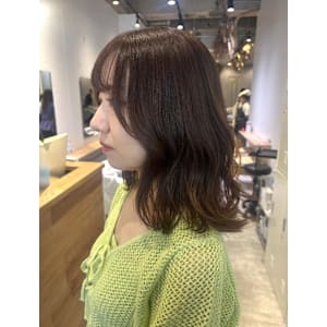 小辻 韓国風にも☆くびれヘア×ラベンダーグレージュ