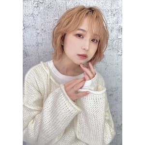 ハイトーンボブ×パーマ風ボブ