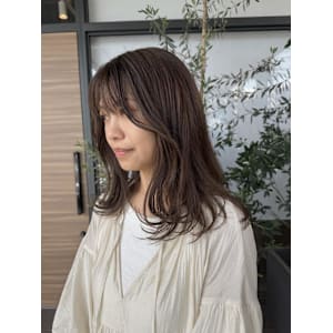 アッシュベージュ