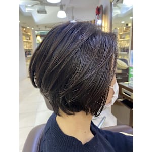 前下がりグラデーションボブ