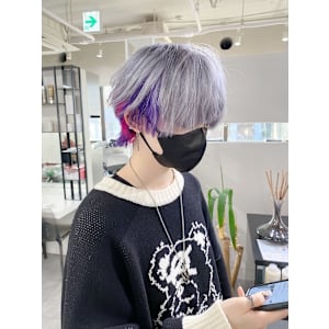 不破湊ホワイトシルバーアッシュラベンダーピンクインナーカラー