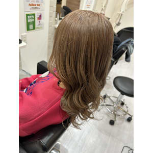 キャラメルブラウン