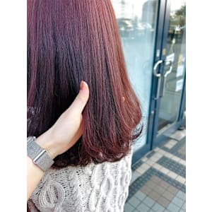 ハリ・艶アップで美しさ引き立つ《質感再整カラー》