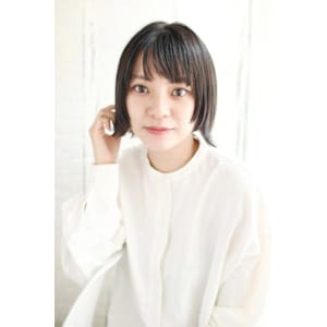 厚めバングの外ハネボブスタイル