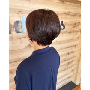 まとまるショートボブ - odd-jobs KABE【オッドジョブスカベ】掲載中