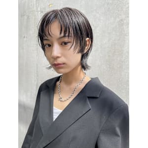 艶感アップの黒髪ショートボブ