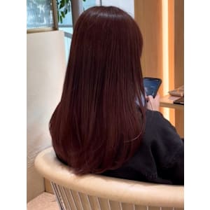 ピンクベージュ 髪質改善カラー セミロング 暖色系カラー