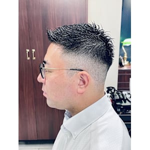 【40代男性】ロンドンフェザーアップフェード（大宮バーバー）