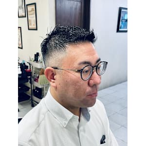 【40代男性】ロンドンフェザーアップフェード（大宮バーバー）