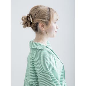 #お団子ヘアアレンジ #ハイトーンカラー　#エンドカラー