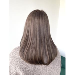 《kitin吉祥寺》ブリーチカラーベージュ ミディアム