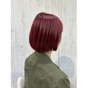 秋の深みレッドカラー