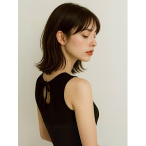 艶髪 髪質改善トリートメント 外ハネ グレージュ 透明感