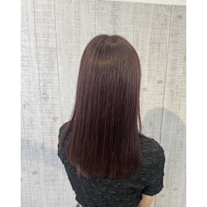 ピンクベージュ