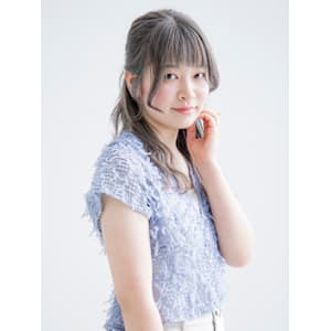 #ハイトーンカラー #ブルーベリーカラー #ヘアアレンジ