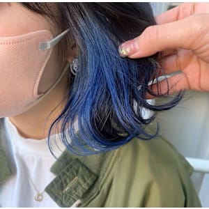 イヤリングカラー×ダークブルー