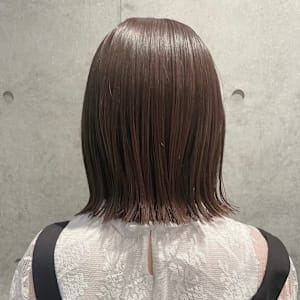 外ハネぱっつんボブ