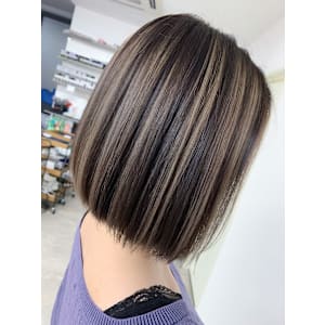 立体感ハイライト×美シルエットワンレンボブ✨小顔効果も◎