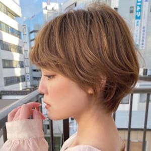 ショートボブ