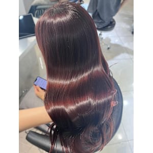 この夏大人気のボルドーカラー