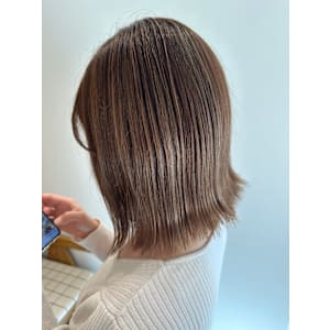 ハイライト×オリーブベージュ/イルミナカラー