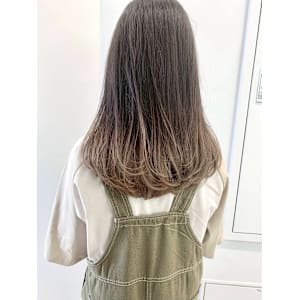 グレージュグラデーション