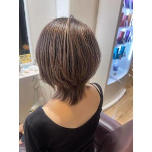 くびれショート