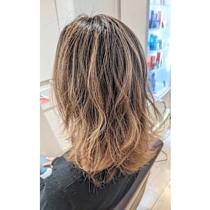 aluss with AKROS omotesando