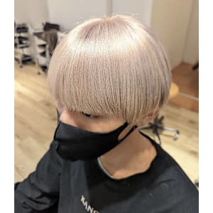 aluss with AKROS omotesando