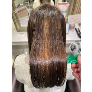 ツヤさら縮毛矯正