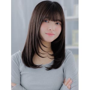 艶感ストレートロングレイヤーくすみカラー　くすみベージュ