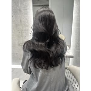 髪質改善＊艶ハイライトカラー＊美髪【Zina】