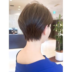 大人上品ハンサムショート