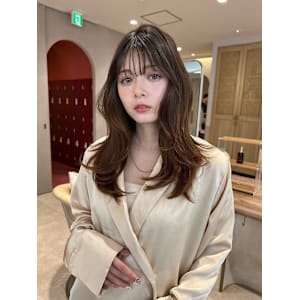 髪質改善＊アッシュブラウンくびれヘアロング＊【Zina新宿】