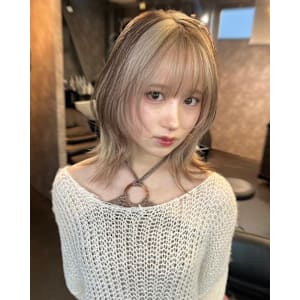 セクションカラー　デザインカラー　ハイトーン　原宿/表参道 - Null 表参道本店 デザインカラー/ダブルカラー【ヌル】掲載中