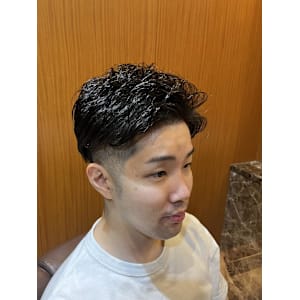 銀座　理容室　フェードカット　ビジネスヘア