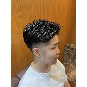 銀座　理容室　フェードカット　ビジネスヘア