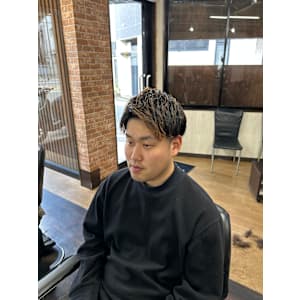 七三ツーブロックスタイル