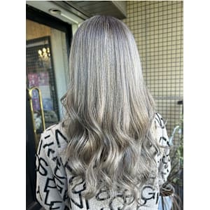 hair make Deco．Tokyo 大島店×スタイル