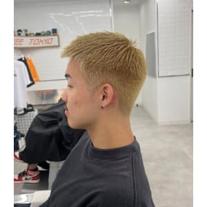 金髪クロップ