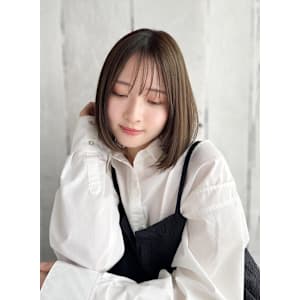 大人可愛いナチュラルボブスタイル