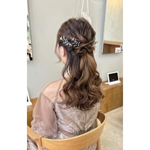 《花屋併設》ハーフアップ