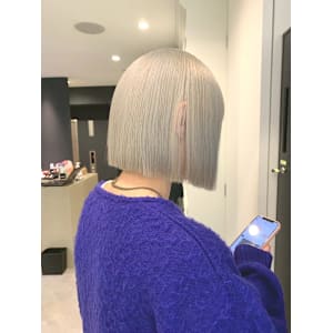 white　silver　color