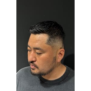 サイドパート - ヒロ銀座バーバーショップ大阪本店【ヒロギンザ バーバーショップオオサカホンテン】掲載中