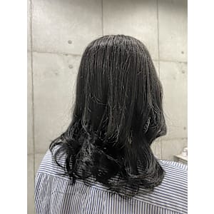 ツヤ感ブルーブラック