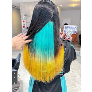 初音ミク　ミントグリーンイエローハイトーンインナーカラー